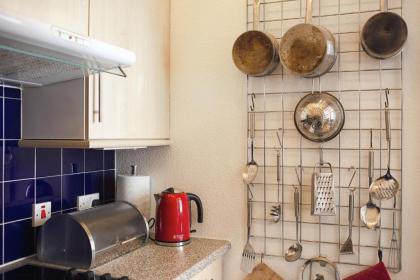 Cozy 2 Bedroom Apartment at Heart of the Edinburgh - image 4