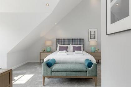 Destiny Scotland - Royal Mile Residence - image 4
