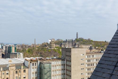 Destiny Scotland - Royal Mile Residence - image 7