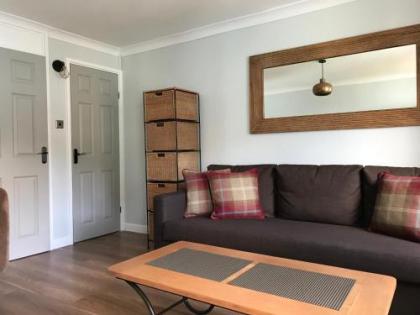 Holyrood Skyline Apartment - image 16