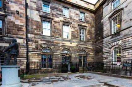 CoDE Pod – The CoURT - Edinburgh - image 6