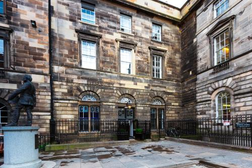 CoDE Pod – The CoURT - Edinburgh - image 6