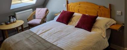Falcon Crest Guest House - image 11