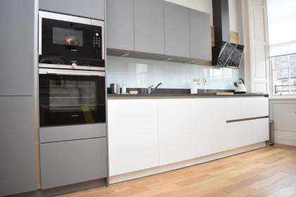 Bernard St - Bright and spacious 1 bed apartment at the Shore! - image 9