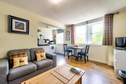 Stunning Studio Apartment with Castle Views! - image 2