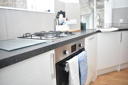 High Street - modern Scandi design apartment in the heart of the old town! - image 22