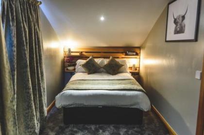MONO Suites Old Town - image 1