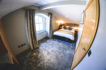 MONO Suites Old Town - image 10