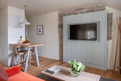 Cheval Abbey Strand Apartments at Holyrood - image 10