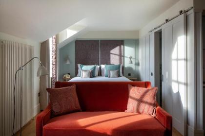 Cheval Abbey Strand Apartments at Holyrood - image 11