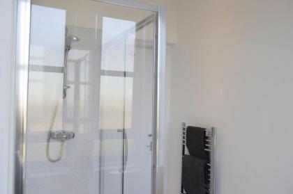 Modern 1 Bedroom Flat In the Heart of Edinburgh - image 11