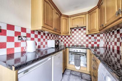 Pilton Avenue House - image 12