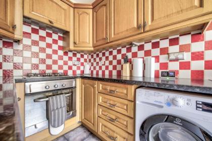Pilton Avenue House - image 18