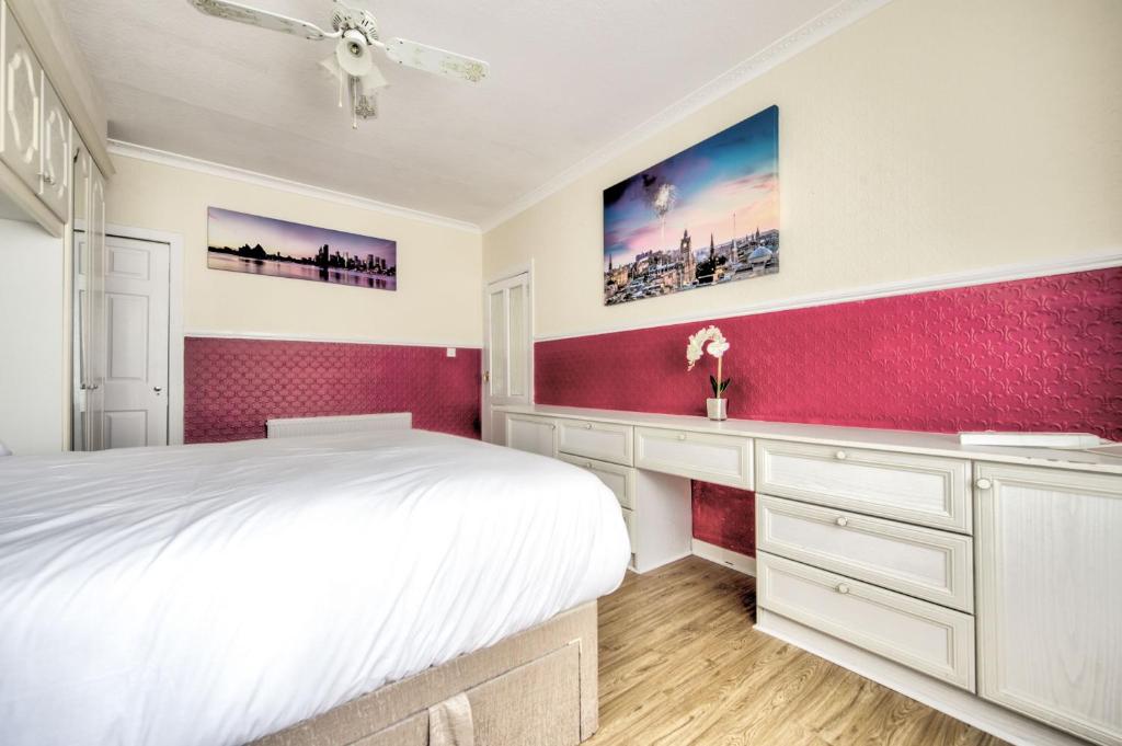 Pilton Avenue House - image 3