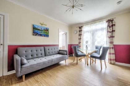 Pilton Avenue House - image 8