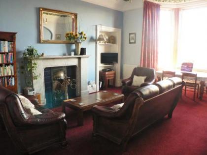Straven Guesthouse - image 12