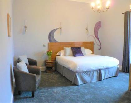 Straven Guesthouse - image 7