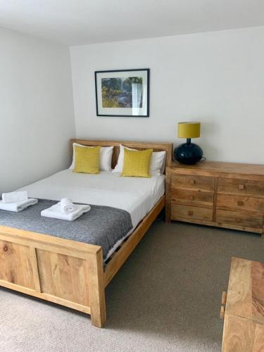 Holyrood Central Apartment - main image