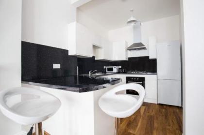Montgomery Central Apartment - image 5