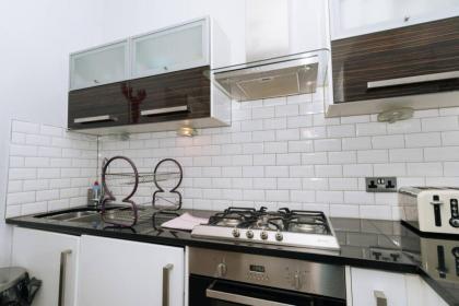 Beautiful Home In Stockbridge Edinburgh - image 5