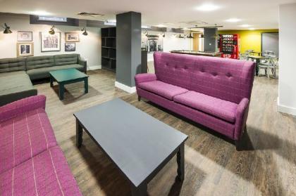 Destiny Student - Holyrood - image 8
