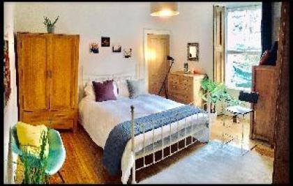 Lovely Flat near City Centre garden  FREE parking - image 12