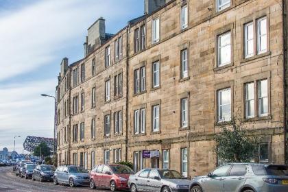 The New Roseburn Apartment - image 5