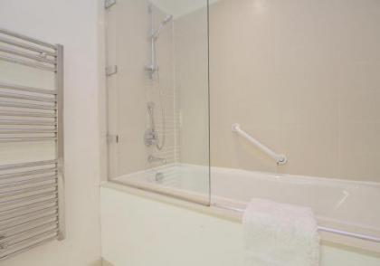 The New Quartermile Residence - image 12