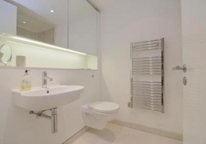 The New Quartermile Residence - image 13