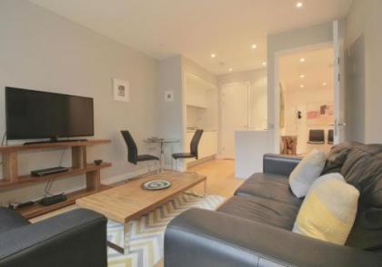 The New Quartermile Residence - image 4