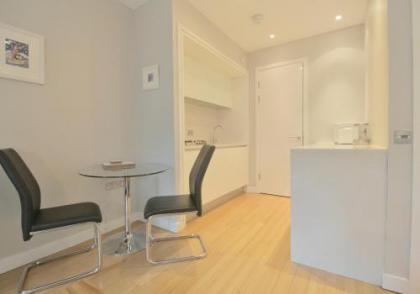 The New Quartermile Residence - image 6