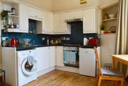 Bright 1 Bedroom in Leith - image 11