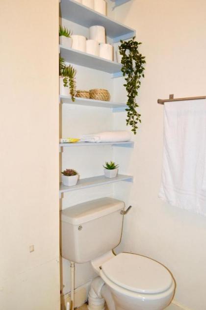 Bright 1 Bedroom in Leith - image 13