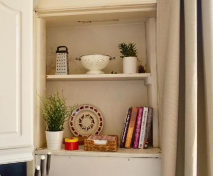 Bright 1 Bedroom in Leith - image 4
