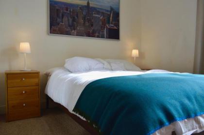Bright 1 Bedroom in Leith - image 7