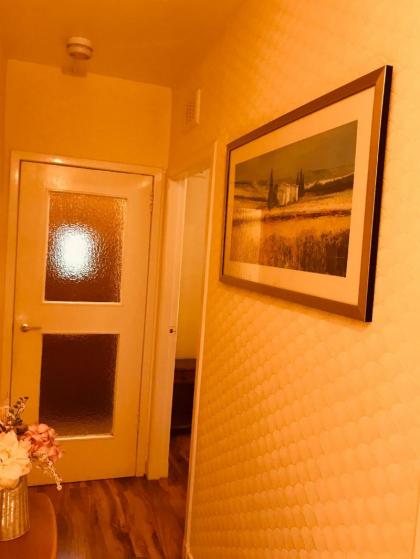 Rose Apartment. - image 4