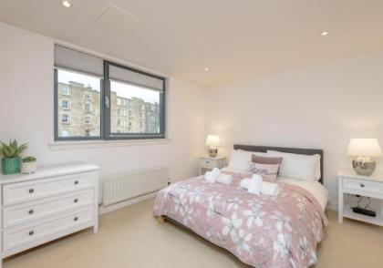 The Sandport Way Residence - image 13