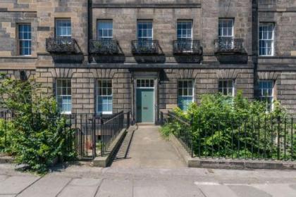 Gayfield Place - image 2