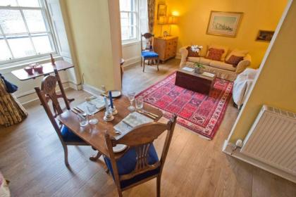 1 Bedroom Thistle Street Apartment - image 1