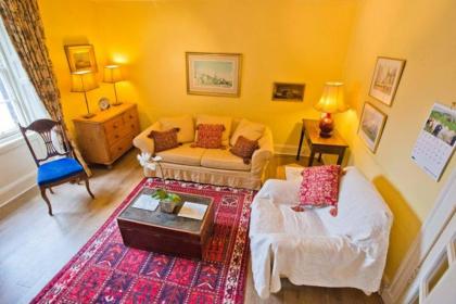 1 Bedroom Thistle Street Apartment - image 10