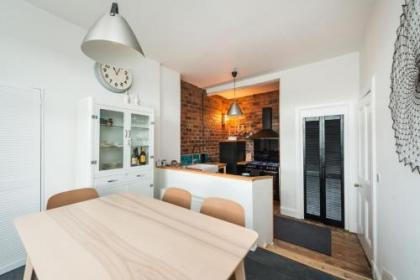 Raeburn Place - image 8