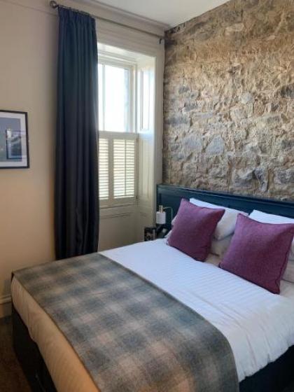 The Balerno Inn - image 1