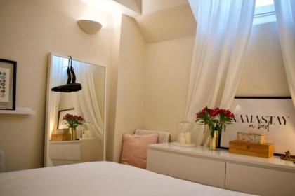 Cozy 1 Bedroom Home near the City Centre - image 10