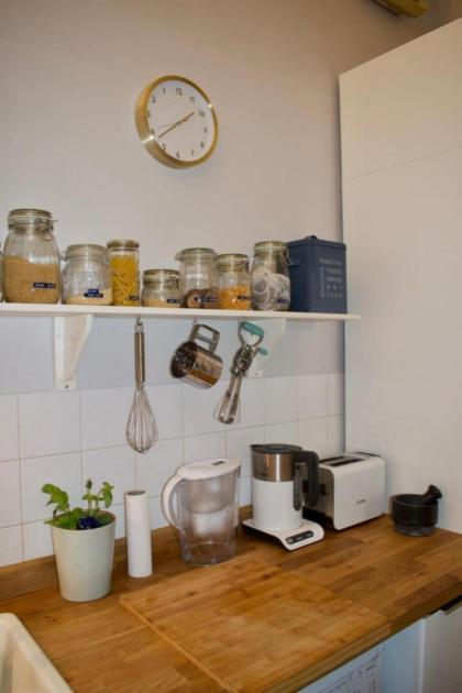 Cozy 1 Bedroom Home near the City Centre - image 12