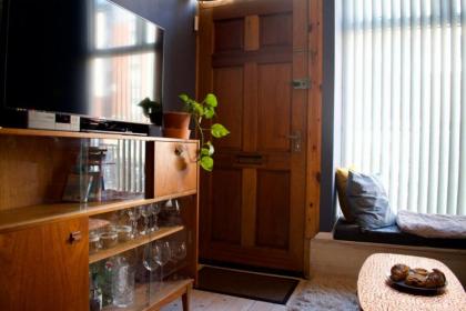 Cozy 1 Bedroom Home near the City Centre - image 7