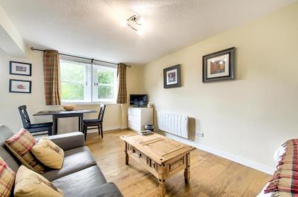 Stunning Studio Apartment Castle View - image 3