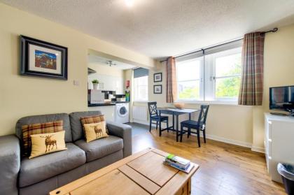 Stunning Studio Apartment Castle View - image 6
