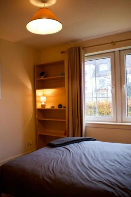 Bright and Spacious Apartment Near City Centre - image 14