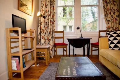 Central 3 Bedroom next to Leafy Meadows - image 13