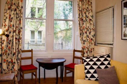 Central 3 Bedroom next to Leafy Meadows - image 16